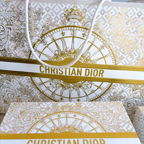 DIOR HOLIDAY PACKAGING, 2 BOXES, 2 BAGS, 2 RIBBO, TISSUE - Picture 7 of 10